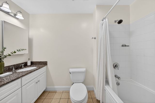 248 Albion St 315, Wakefield, MA 01880