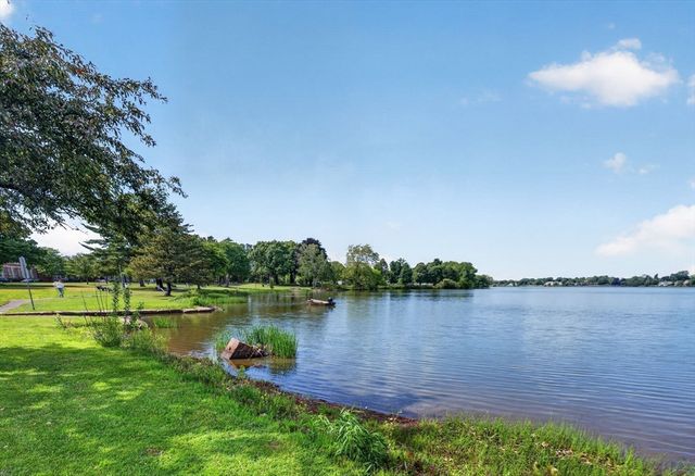 248 Albion St 315, Wakefield, MA 01880