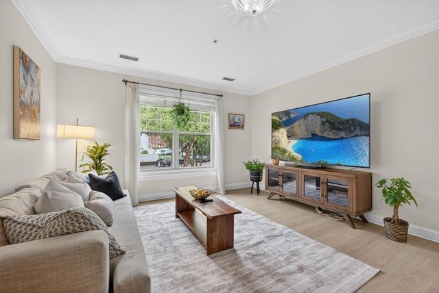 248 Albion St 315, Wakefield, MA 01880