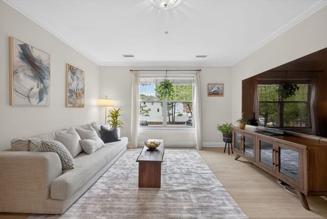 248 Albion St 315, Wakefield, MA 01880