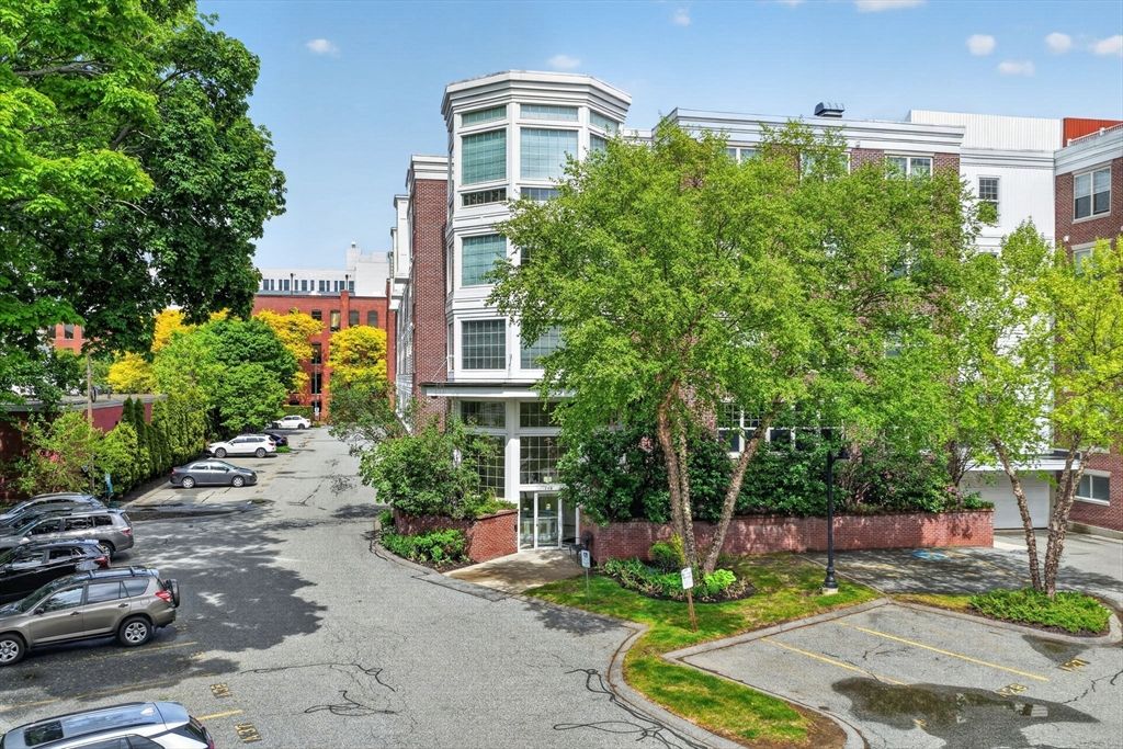 248 Albion St 315, Wakefield, MA 01880