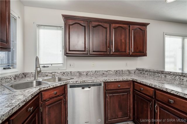 3415 Gander Drive, Jeffersonville, IN 47130