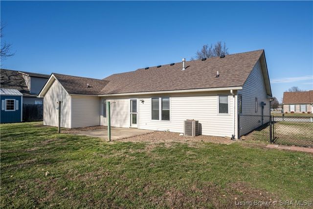 3415 Gander Drive, Jeffersonville, IN 47130