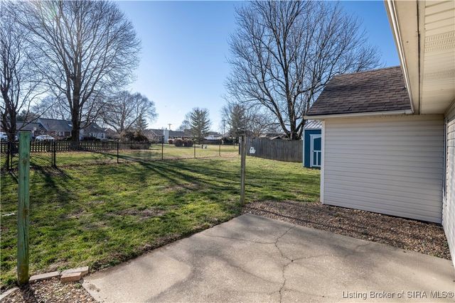 3415 Gander Drive, Jeffersonville, IN 47130