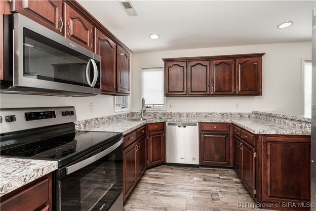 3415 Gander Drive, Jeffersonville, IN 47130