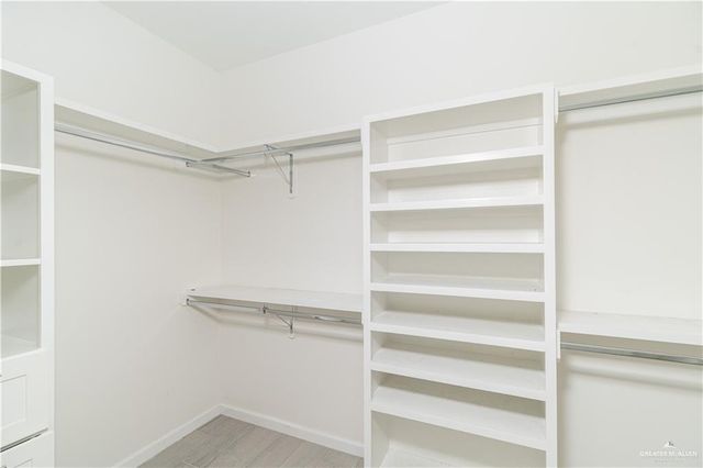 1505 E Encino Avenue, Pharr, TX 78577