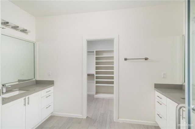 1505 E Encino Avenue, Pharr, TX 78577