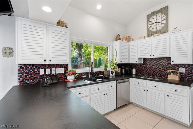 7889 Harbour Towne Avenue, Las Vegas, NV 89113