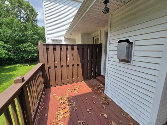 244 Oakland Street APT F, Manchester, CT 06042