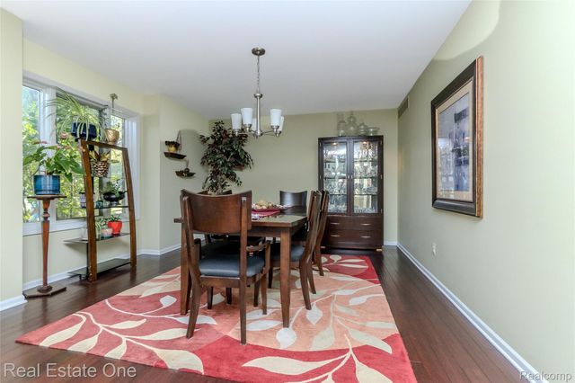 4575 Fairway Court, Waterford Charter Township, MI 48328