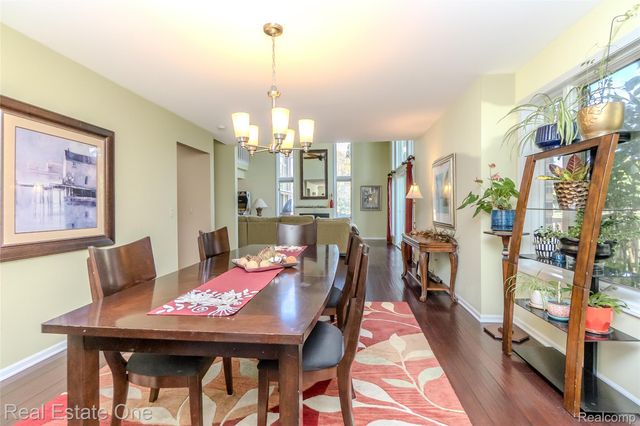 4575 Fairway Court, Waterford Charter Township, MI 48328