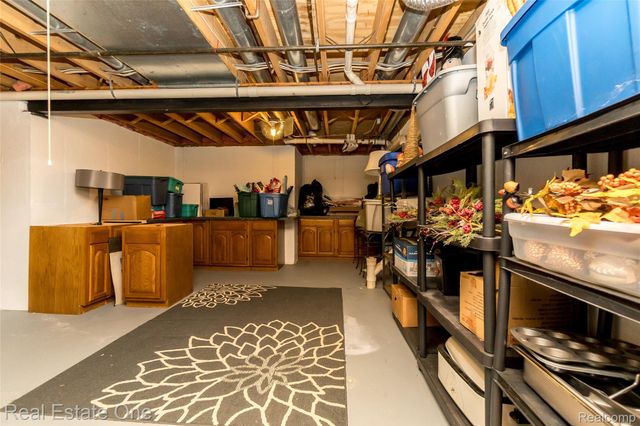 4575 Fairway Court, Waterford Charter Township, MI 48328