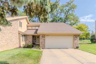 4575 Fairway Court, Waterford Charter Township, MI 48328
