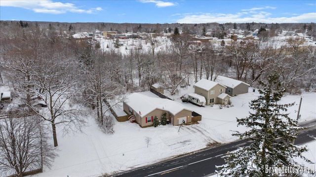 134 N 5th Street NE, Cedar Springs, MI 49319