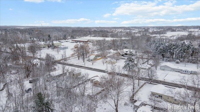 134 N 5th Street NE, Cedar Springs, MI 49319