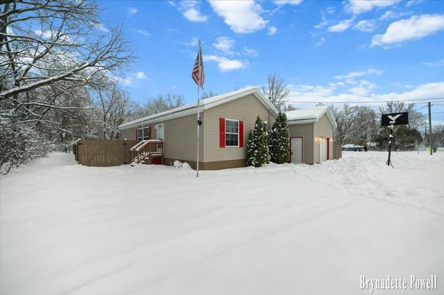 134 N 5th Street NE, Cedar Springs, MI 49319