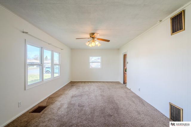 250 N Lincoln Avenue, Fremont, NE 68025