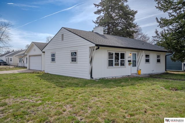 250 N Lincoln Avenue, Fremont, NE 68025