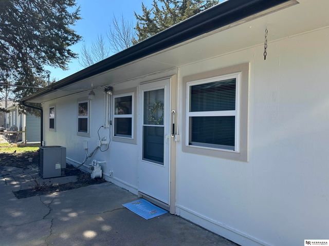 250 N Lincoln Avenue, Fremont, NE 68025