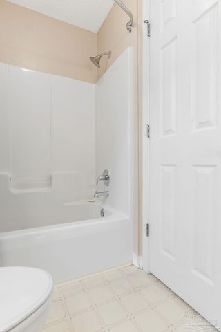 139 Wildflower Ln, Pensacola, FL 32514