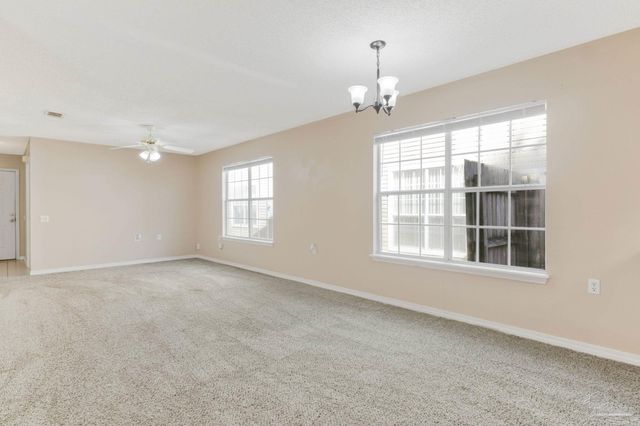 139 Wildflower Ln, Pensacola, FL 32514