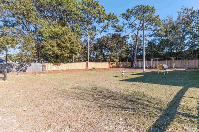 139 Wildflower Ln, Pensacola, FL 32514