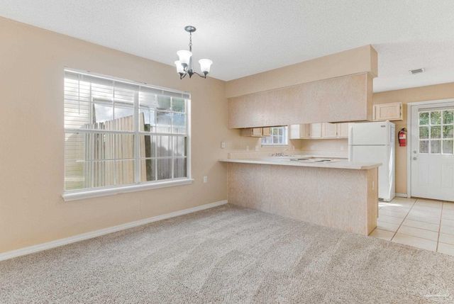 139 Wildflower Ln, Pensacola, FL 32514