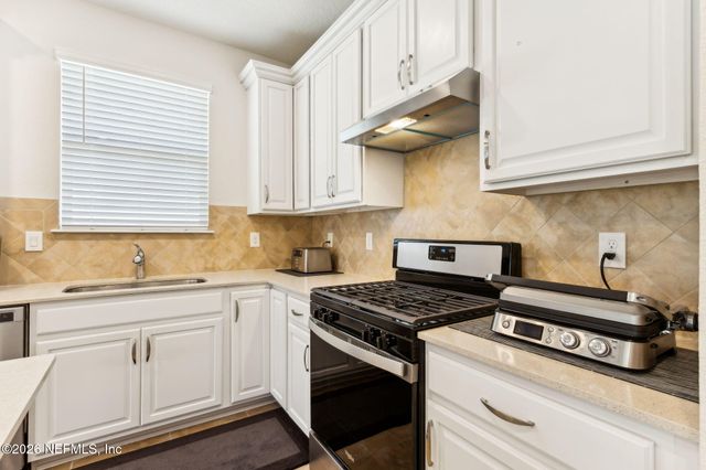 11191 LENORA Court, Jacksonville, FL 32256