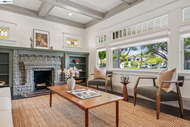 3002 San Jose Ave, Alameda, CA 94501