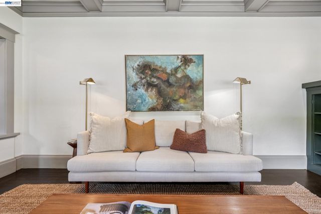 3002 San Jose Ave, Alameda, CA 94501