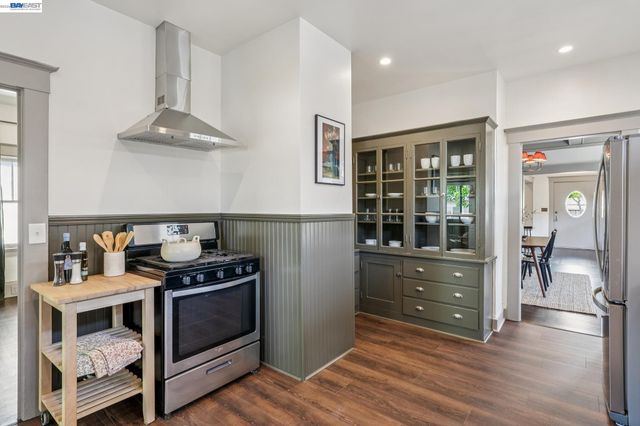 3002 San Jose Ave, Alameda, CA 94501