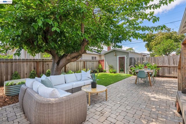 3002 San Jose Ave, Alameda, CA 94501