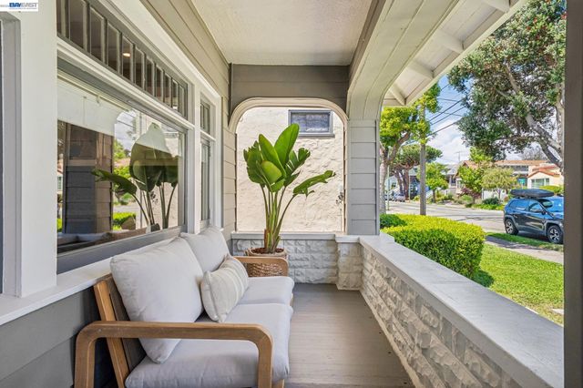 3002 San Jose Ave, Alameda, CA 94501