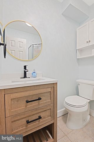 30 BENTLEY DR, Sterling, VA 20165