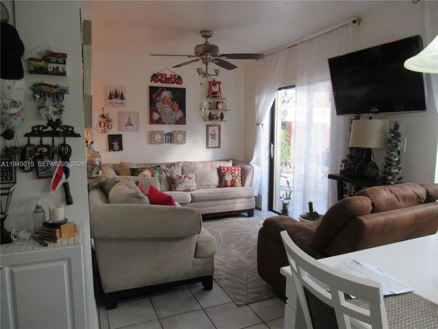 6601 SW 137th Ct 2B, Miami, FL 33183