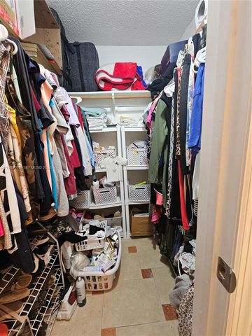 6601 SW 137th Ct 2B, Miami, FL 33183