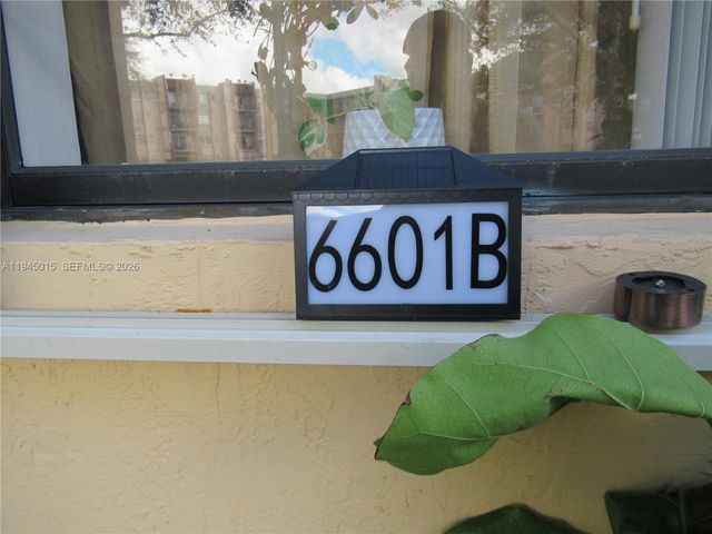 6601 SW 137th Ct 2B, Miami, FL 33183