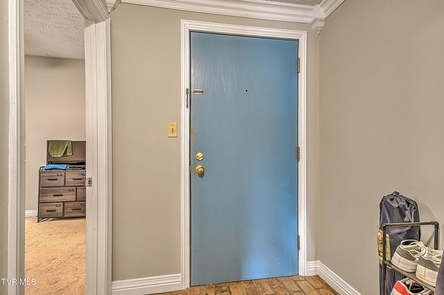 701 West Locust Street Apt 15, Johnson City, TN 37604
