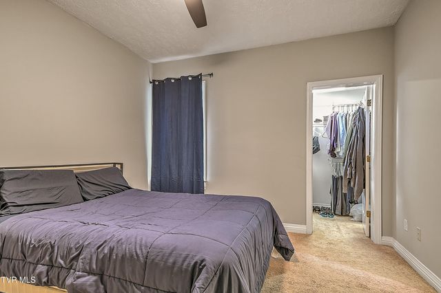 701 West Locust Street Apt 15, Johnson City, TN 37604