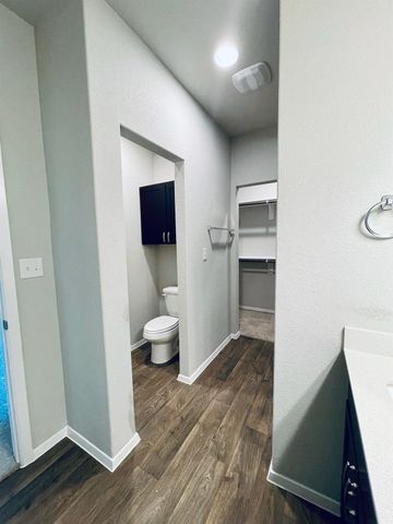117 Huckleberry LN, Elgin, TX 78621