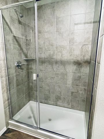 117 Huckleberry LN, Elgin, TX 78621