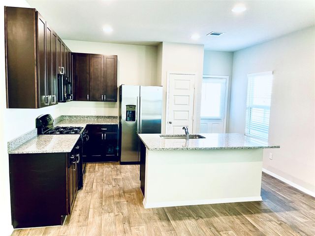117 Huckleberry LN, Elgin, TX 78621