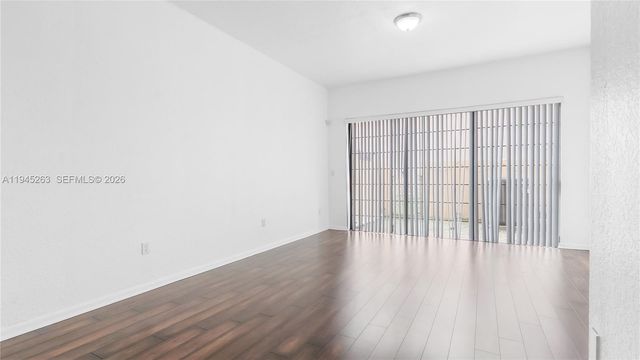 20820 San Simeon Way 24-G, Miami, FL 33179