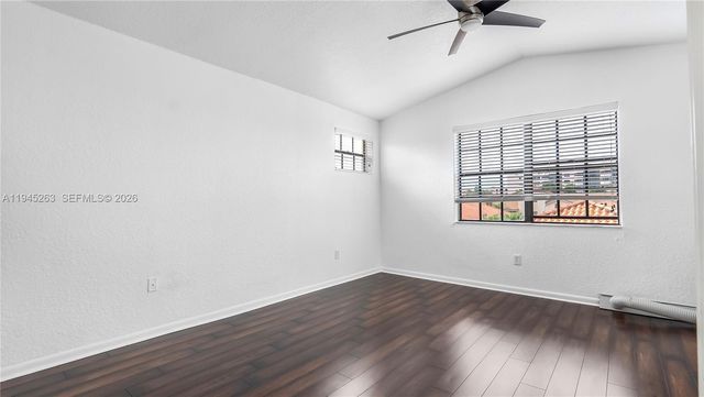 20820 San Simeon Way 24-G, Miami, FL 33179