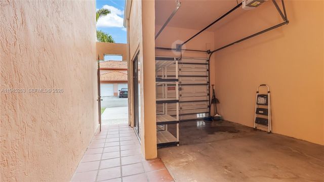 20820 San Simeon Way 24-G, Miami, FL 33179