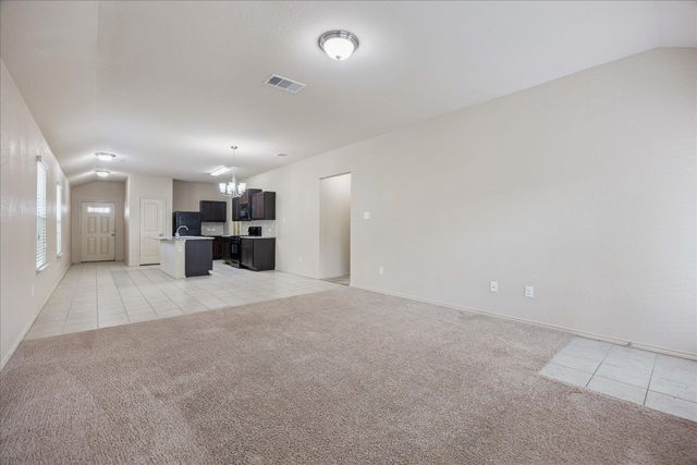 181 Lake Gln DR, San Marcos, TX 78666