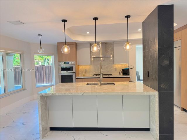 3121 SW 156th Avenue, Miami, FL 33185