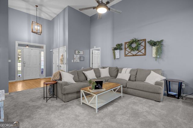 135 Baldwin Court, Newnan, GA 30263