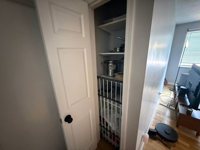 530 Vfw Parkway 201, Boston, MA 02132