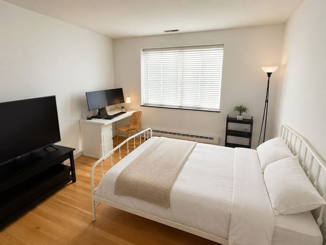 530 Vfw Parkway 201, Boston, MA 02132